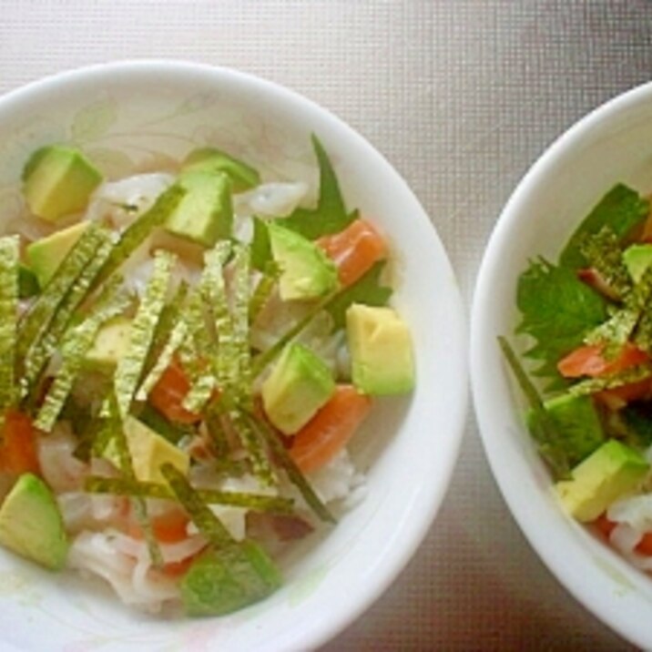 残り物お刺身で海鮮丼☆